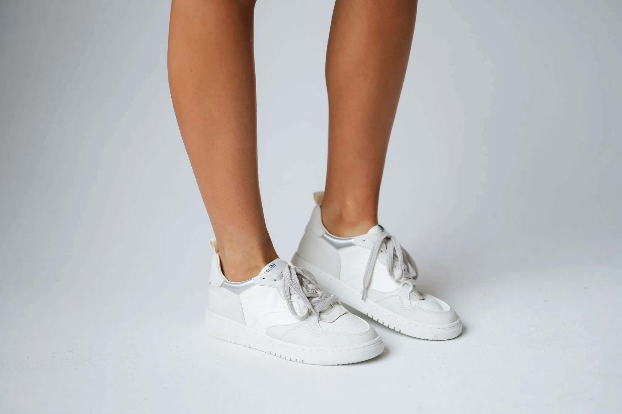 Paige Sneakers- Ivory