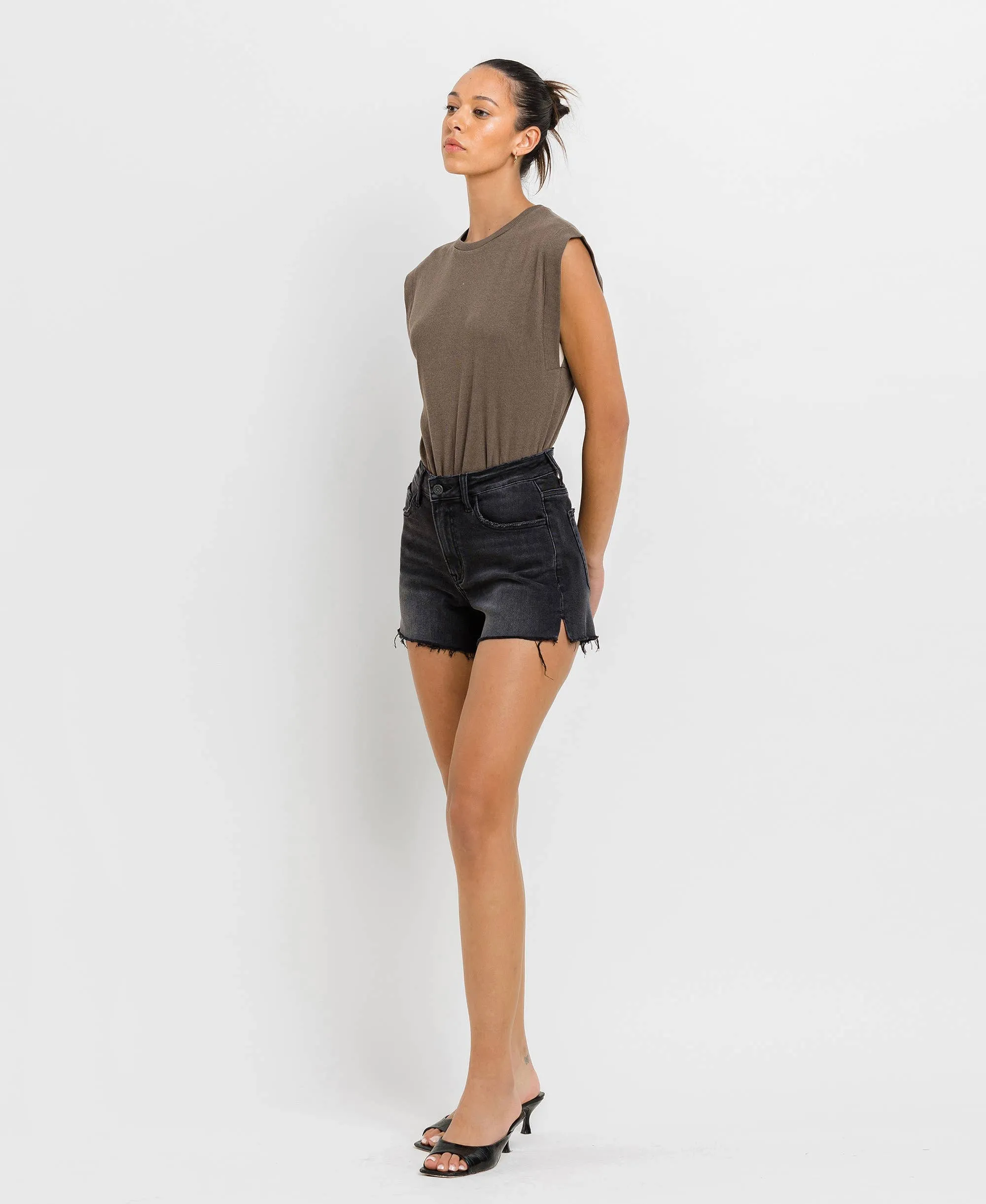 STAR HIGH RISE SIDE SLIT A LINE SHORTS