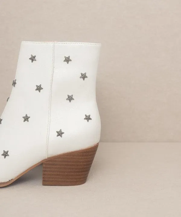 Star Studded Western Boots